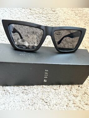 Diff Winona Sunglasses Matte Black